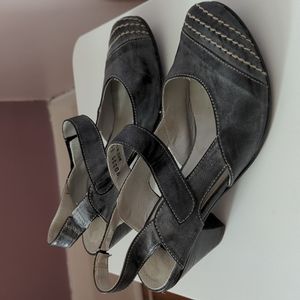 Grey Fidji Slingbacks